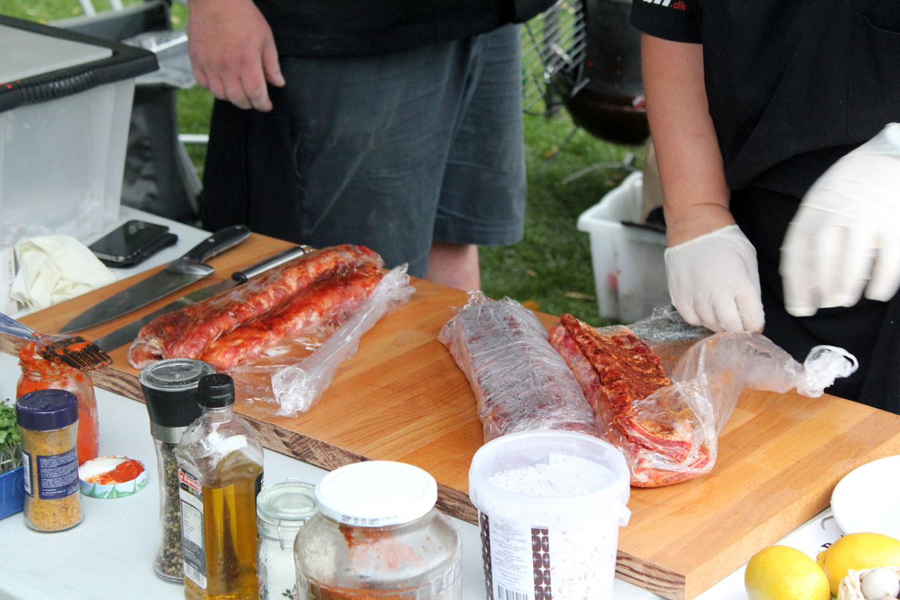 IMG_5135-fioniabbq_ribprep.jpg
