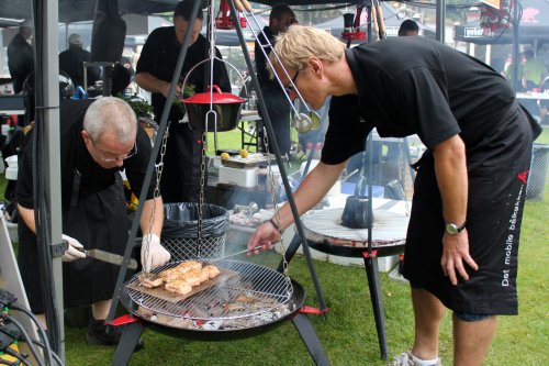 IMG_5183-team_bonfire-salmon.jpg