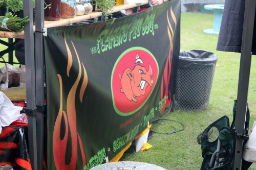 IMG_5192-flaming_pig_bbq.jpg