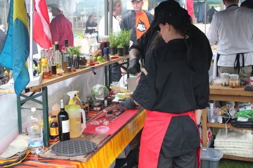 IMG_5204-flaming_pig_bbq.jpg