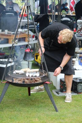 IMG_5327-team_bonfire.jpg