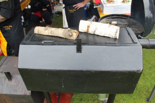 IMG_5430-flaming_pig_bbq-offset-alder-birch.jpg