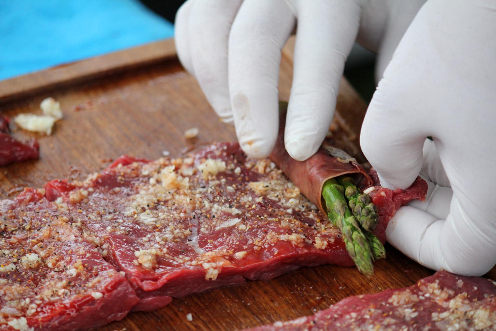 IMG_5557-moms_sportstar_grillers-beef-asparagus.jpg