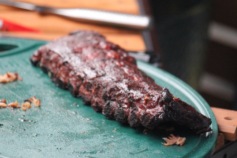 IMG_5618-big_green_egg-ribs.jpg