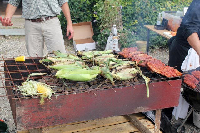 IMG_5854-bbqribs_corn.jpg